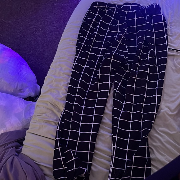 Checkered pants - Picture 2 of 2